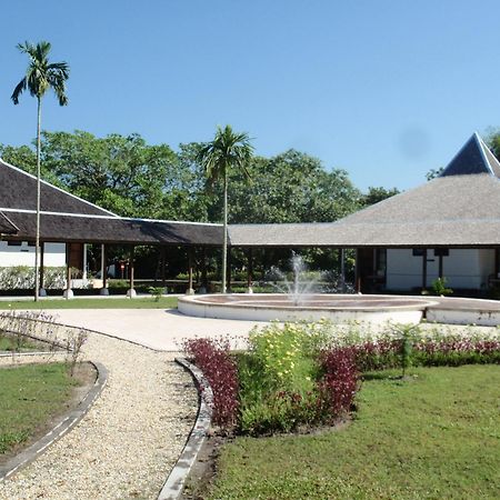 Rungan Sari Meeting Center&Resort Guhung Bagian luar foto