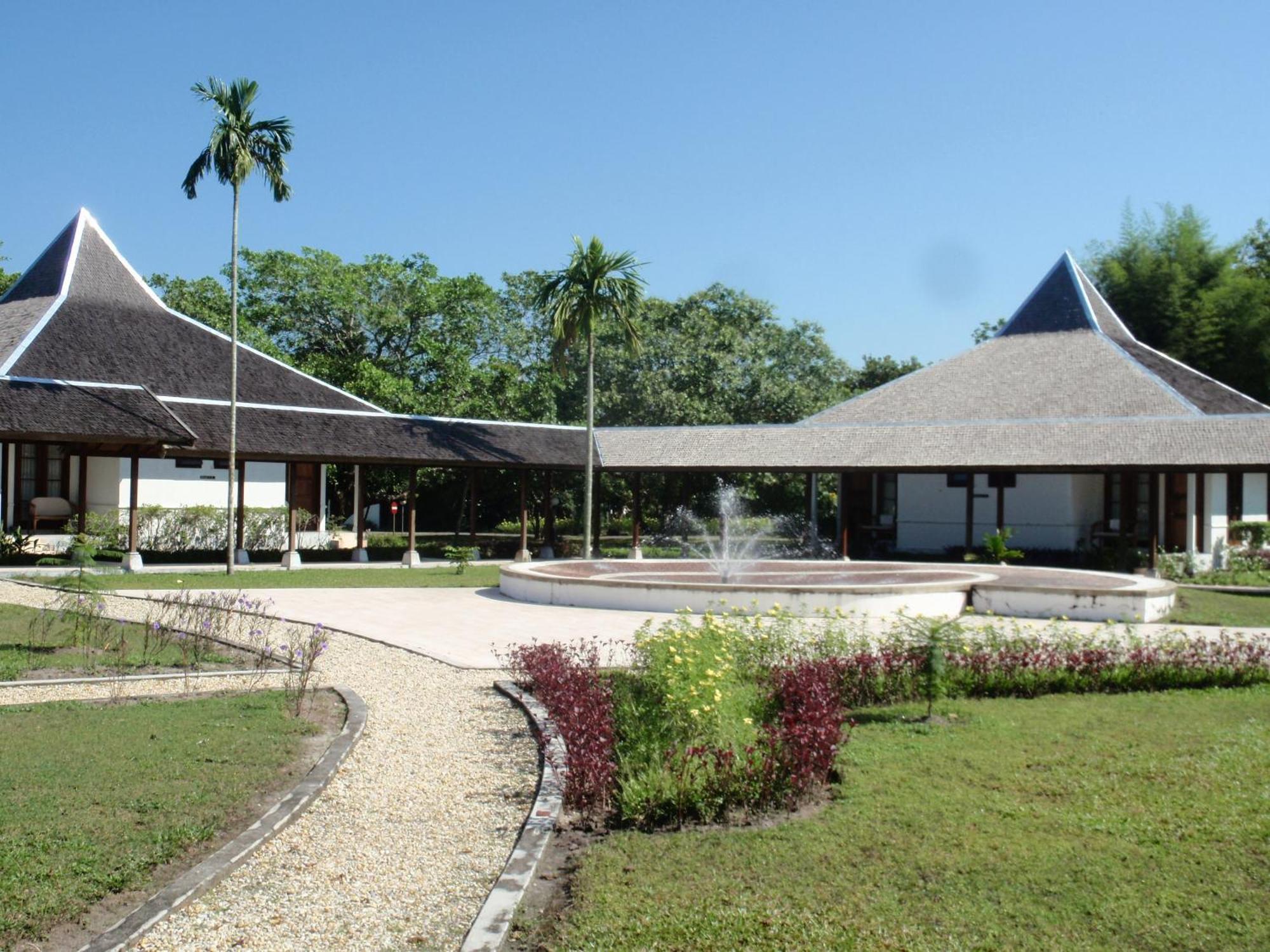 Rungan Sari Meeting Center&Resort Guhung Bagian luar foto